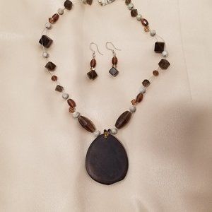 Earth-tone Beaded Necklace & Pierced Earring Set